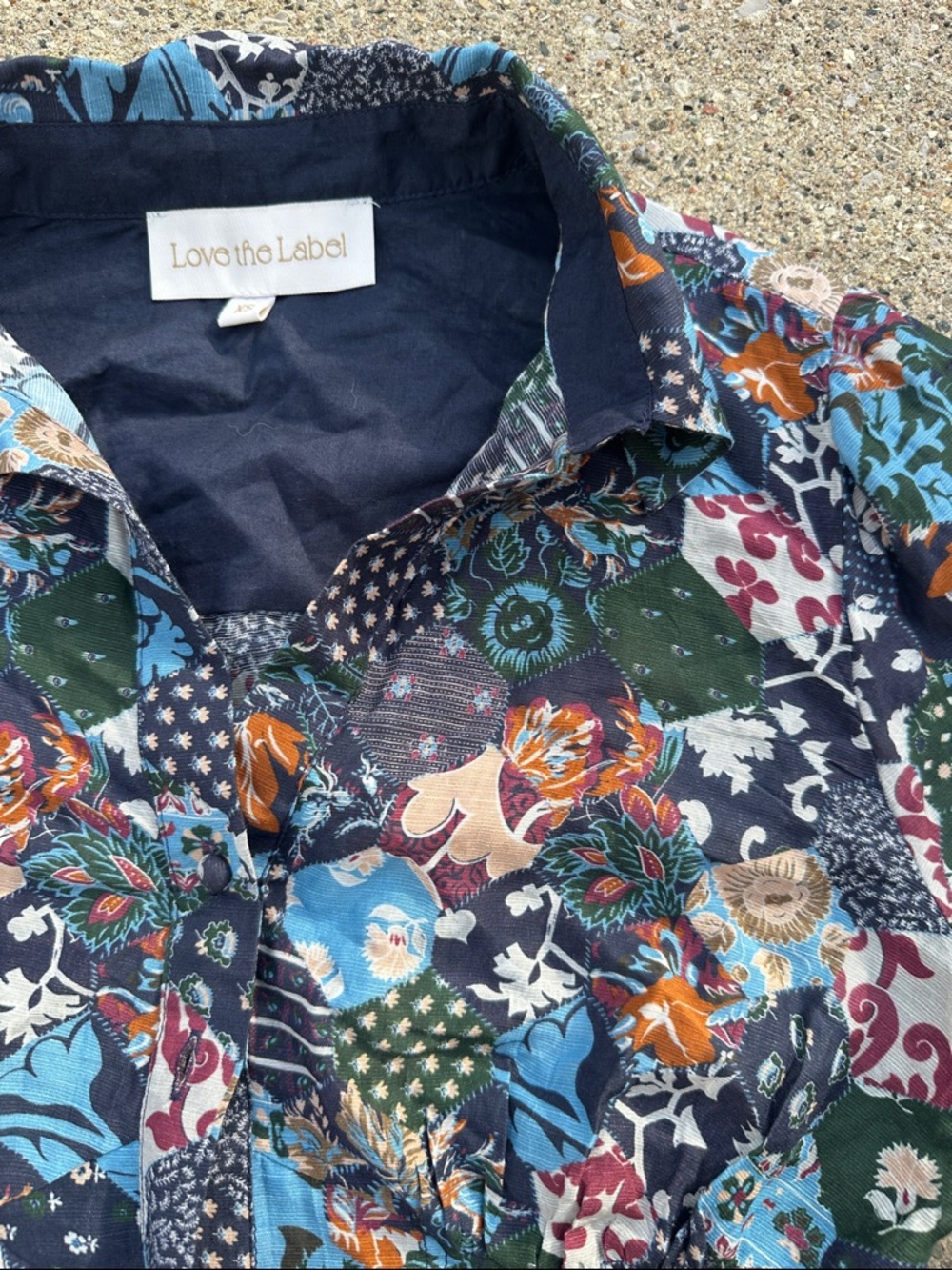 Love The Label XS Floral Patchwork Button-Front Crop Blouse - Teal & Black - Picture 6 of 9